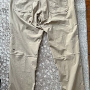 Lululemon Athletica Men's Khaki abc pants